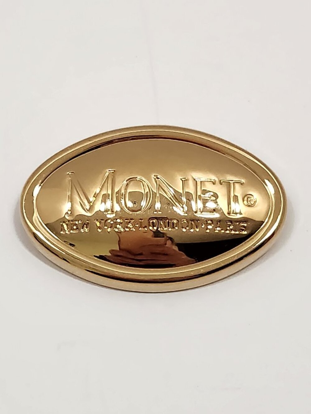 NWOT Vintage 80s Monet Logo Oval Brooch